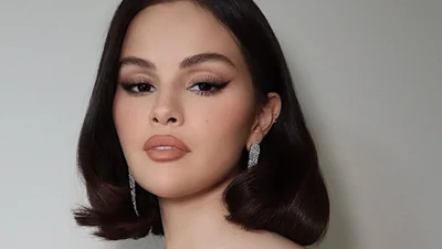 Мода на 90-е: Селена Гомес и Хейли Бибер выбирают "холодный" макияж глаз