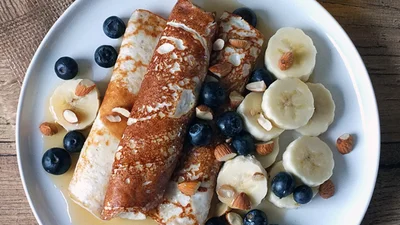 Блины с творогом – легкий завтрак, который не надоедает