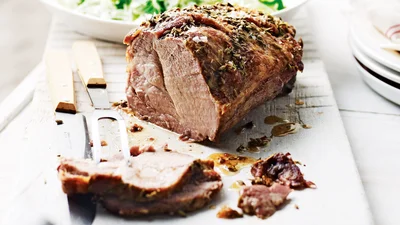 Буженина на Великдень – ароматна запечена свинина до свят