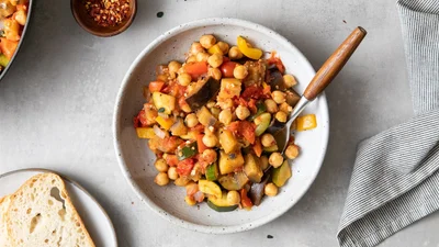 Що приготувати на вечерю без м'яса: рецепт смачної овочевої страви