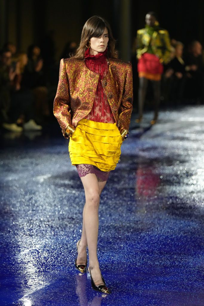 Saint Laurent весна-літо 2025 - 704736 Saint Laurent весна-літо 2025 - фото 704736