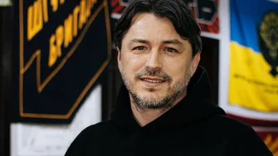 Сергей Притула показал новое фото со старшей дочерью возле Лавры