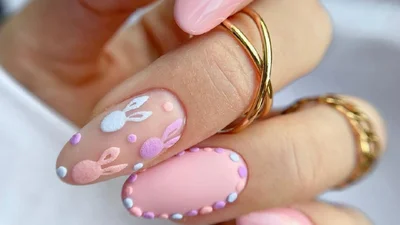 Праздничное настроение в деталях: милые весенние дизайны маникюра к Пасхе 2025