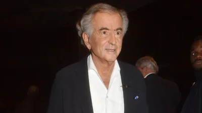 Французький режисер отримав військову нагороду від Головкома ЗСУ