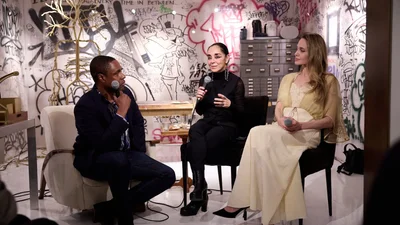 Анджелина Джоли превратила студию Энди Уорхола и Жана-Мишеля Баския в арт-пространство – креативные фото, которые вдохновляют