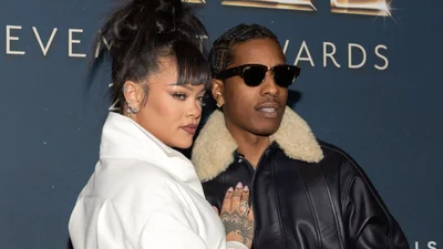 Рианну заподозрили в третьей беременности - и эти фото могут быть доказательством