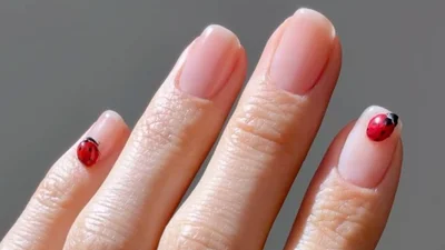 7 вариантов весеннего маникюра, которые готовы сделать только смелые девушки