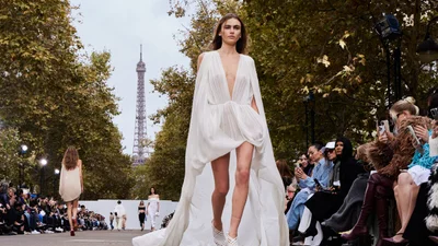 Туфлі, що пасують під усе - від джинсів до вечірньої сукні