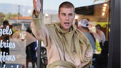 У Джастіна Бібера привселюдно зірвало дах - кричав на натовп через гроші прямо на вулиці