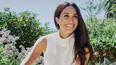 Зворушливий момент: Меган Маркл показала українок, які спекли паски для її родини