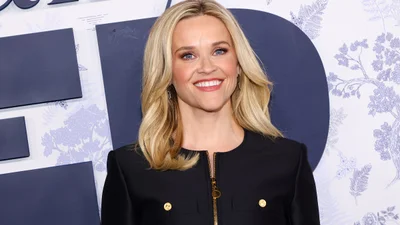 Різ Візерспун зізналась, як вона позбавляється мішків під очима: це доступний засіб