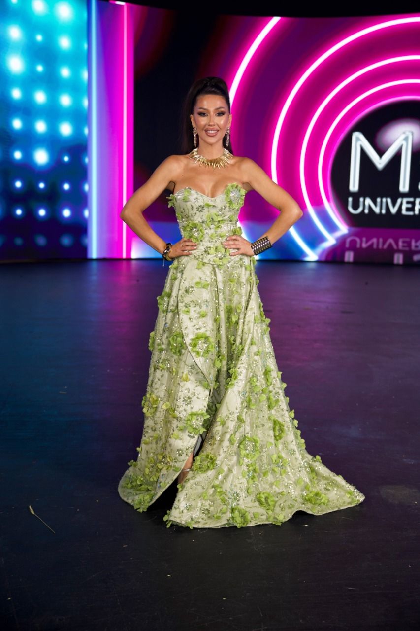 Зірковий бліц: Miss USA Universe 2025 Адріана Пущак про невдалі підкати в соцмережах і найбожевільніші вчинки в житті - фото 708657