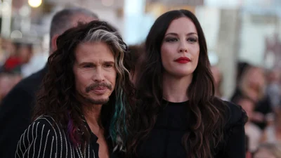 "Это был шок": Лив Тайлер узнала, что Стивен Тайлер ее отец только в 11 лет