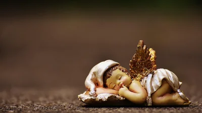 День ангела Юрия: подборка душевных поздравлений в прозе и открытках