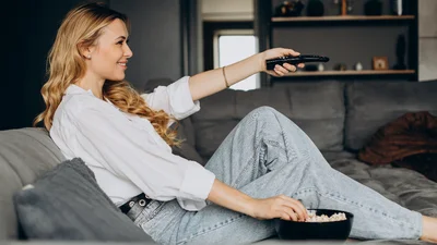 Вмикай у довгі вихідні: 5 захопливих мінісеріалів, які подивишся за 3 дні