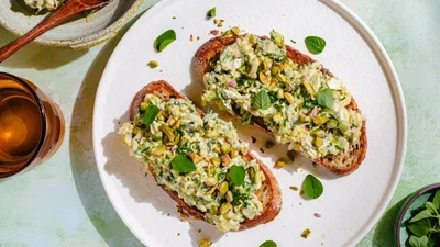 Що робити з яйцями після Великодня: 3 смачні ідеї з залишків