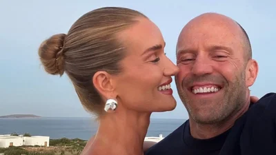 Стейтем и Роузи устроили настоящую Пасху своим детям и неожиданно показали их фото