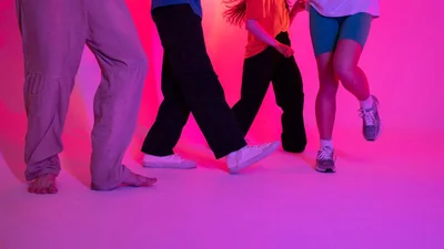 День танца 2025 - особые открытки и короткая проза, которая добавит позитива