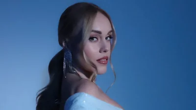 Елена Тополя хочет попасть на обложку Playboy, поэтому и образ показала соответственно горячий