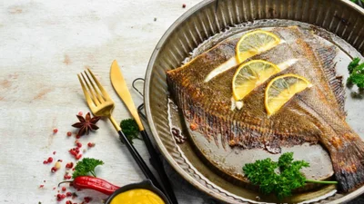 Еда Бердянска: камбала и весенний салат по рецепту мамы Миши Кацурина