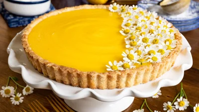 Новий улюблений десерт: цей лимонний тарт підкорить з першого шматочка