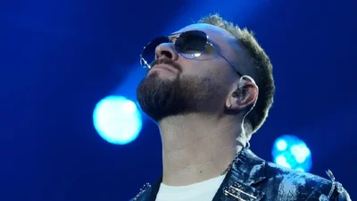 После скандального развода лидер группы СКАЙ Олег Собчук закрутил новый роман