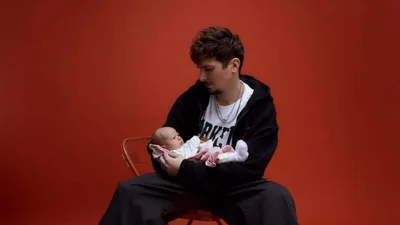 Позитив поділився новими рідкісними кадрами зі своєю дитиною: "Таткова донька"