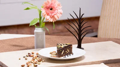 Круті привітання з Міжнародним днем праці та картинки для всіх, хто в потоці справ