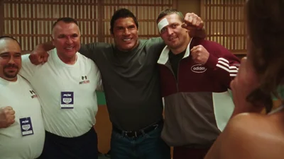 Усик в Голлівуді: це перший трейлер фільму "Розгромна машина"