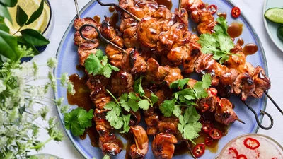 Відкриваємо сезон пікніків: 3 найсмачніших рецепти шашликів