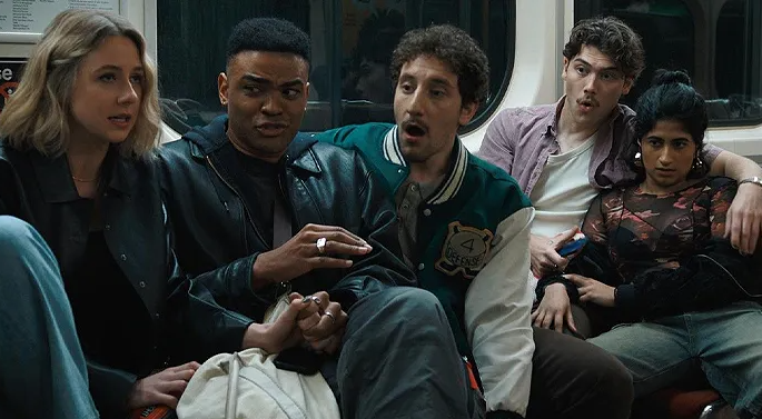 10 лучших сериалов мая, где каждая серия – сокровище - фото 714697