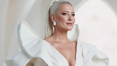 Наталья Могилевская перевела на украинский свой хит "нулевых" "Я весна" и выпустила клип, созданный ИИ