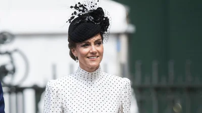 Кейт Миддлтон на День Победы надела платье в любимый принт: это изюминка ее гардероба