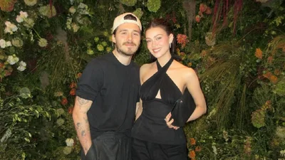 Бруклин Бекхэм нашел себе другую маму на фоне ссоры со звездными родителями