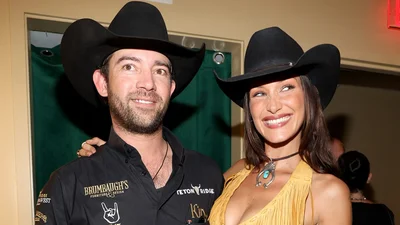 Белла Хадид рассказала о знакомстве с возлюбленным и планирует ли стать мамой