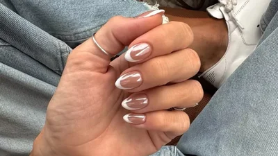 Глазированный френч – как сделать любимый маникюр еще красивее