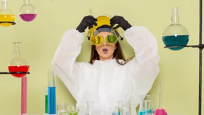 Привітання з Днем науки 2025 - цікаві листівки та проза для натхнення