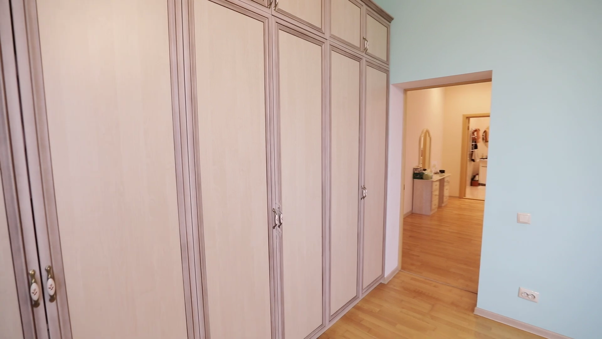 Будинок за 200 тисяч доларів і справжній мініпарк розваг на горищі: як і де живе Яна Глущенко - 718739 Будинок за 200 тисяч доларів і справжній мініпарк розваг на горищі: як і де живе Яна Глущенко - фото 718739