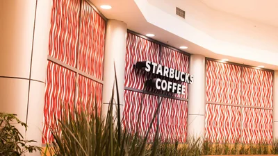 Працівники Starbucks в США страйкують: не подобається новий дрескод