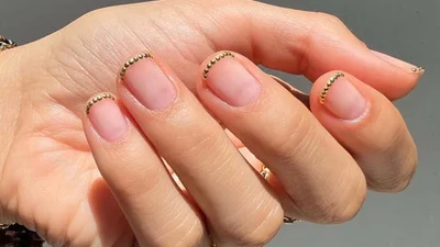 Маникюр на выпуск-2025 - оригинальные дизайны, о которых не знают твои одноклассницы