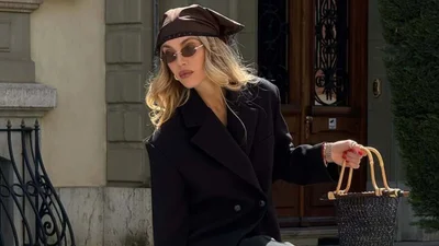 Идеи стильных аутфитов с горячими трендами и базой, которая найдется в гардеробе каждой