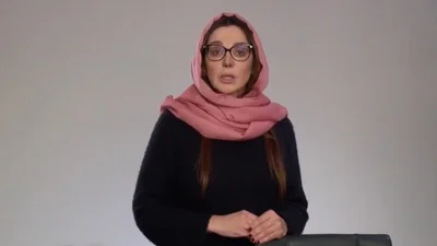 Оксана Марченко бросала обувь в головы стилистов и не называла их по имени - всплыли шокирующие факты об одиозной телеведущей