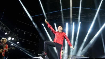 Танцы, драйв и немного ностальгии: песни, сделавшие Олега Скрипку легендой