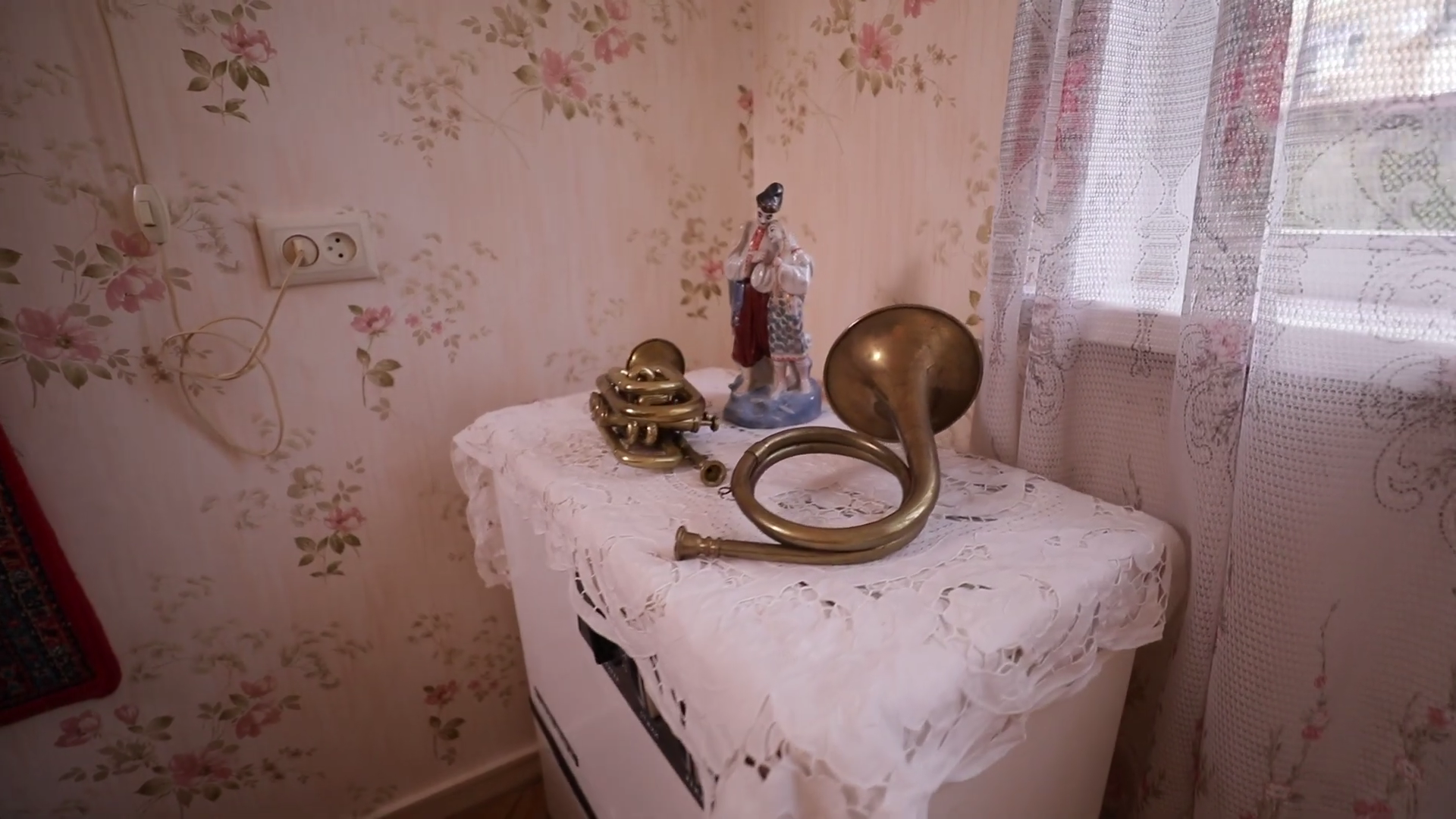 Батьківська квартира за 70 тисяч доларів: Гарік Корогодський показав свій дім, у якому провів дитинство - 721212 Батьківська квартира за 70 тисяч доларів: Гарік Корогодський показав свій дім, у якому провів дитинство - фото 721212