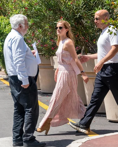 Емма Уотсон у Каннах 2025 - фото 721245