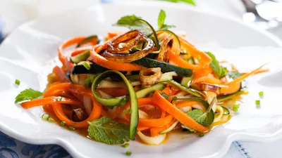 Страва за 10 хвилин: простий і доступний корейський салат зі свіжих овочів