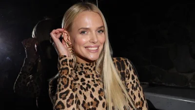 Экс-девушка Цимбалюка снялась топлес с кедами на груди - провокационная съемка Светланы Готочкиной