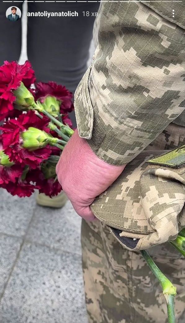 Анатолий Анатолич пришел на прощание с Максимом Нелипой и показал, как это было - 721725 Анатолий Анатолич пришел на прощание с Максимом Нелипой и показал, как это было - фото 721725