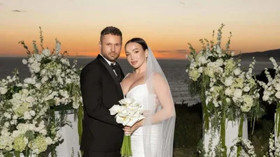 Участница "Холостяка" впервые станет мамой - и объявила о беременности очень креативным способом