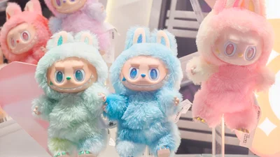 Що таке Labubu і чому їх хочуть усі - зубаті, милі й дорогі